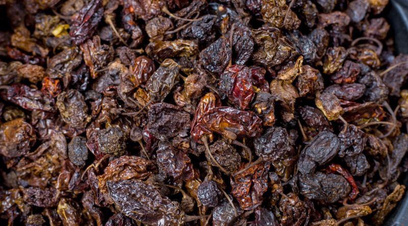 Spice up your favorite meals with premium Dry Pepper from Osuji Enterprise. Carefully selected, naturally dried, and hygienically packaged, our dry pepper delivers bold heat, vibrant color, and rich flavor to every dish. Perfect for soups, stews, sauces, marinades, and traditional African recipes, it is an essential ingredient for anyone who loves authentic African cooking.
